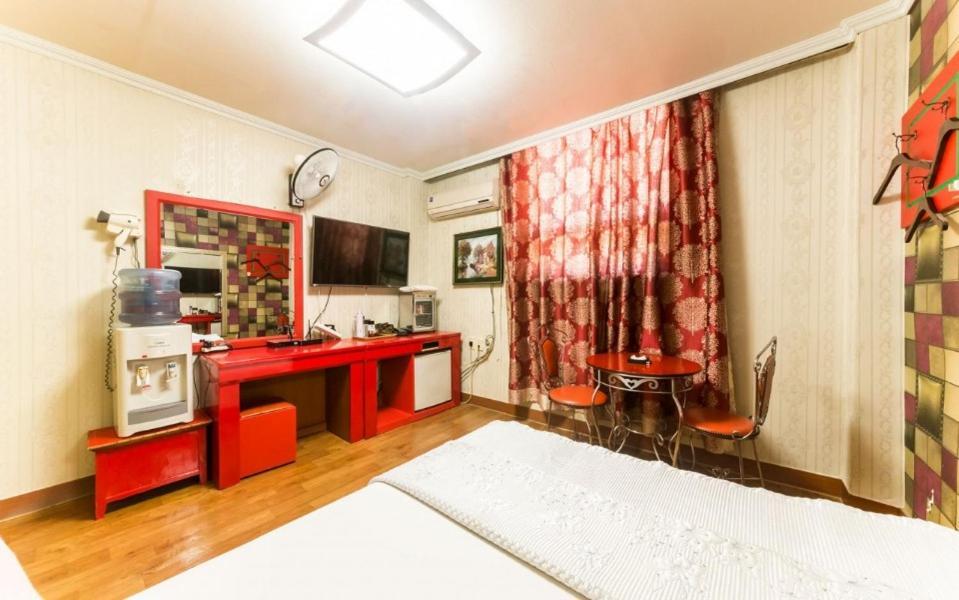 Feel Motel โพชอน ภายนอก รูปภาพ